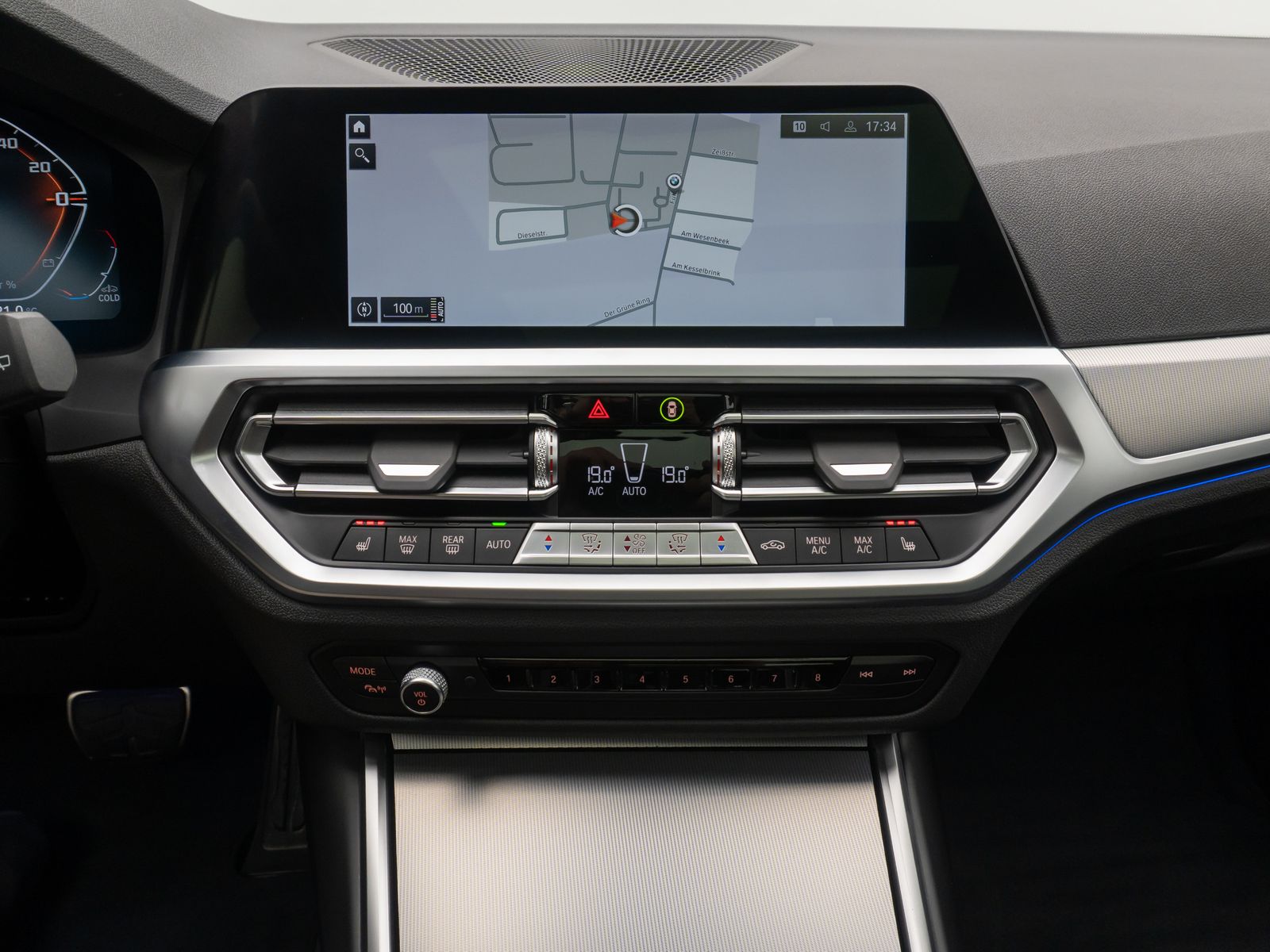 Fahrzeugabbildung BMW M340d xD Laser DAB H/K HUD 360°Panorama DisplKey