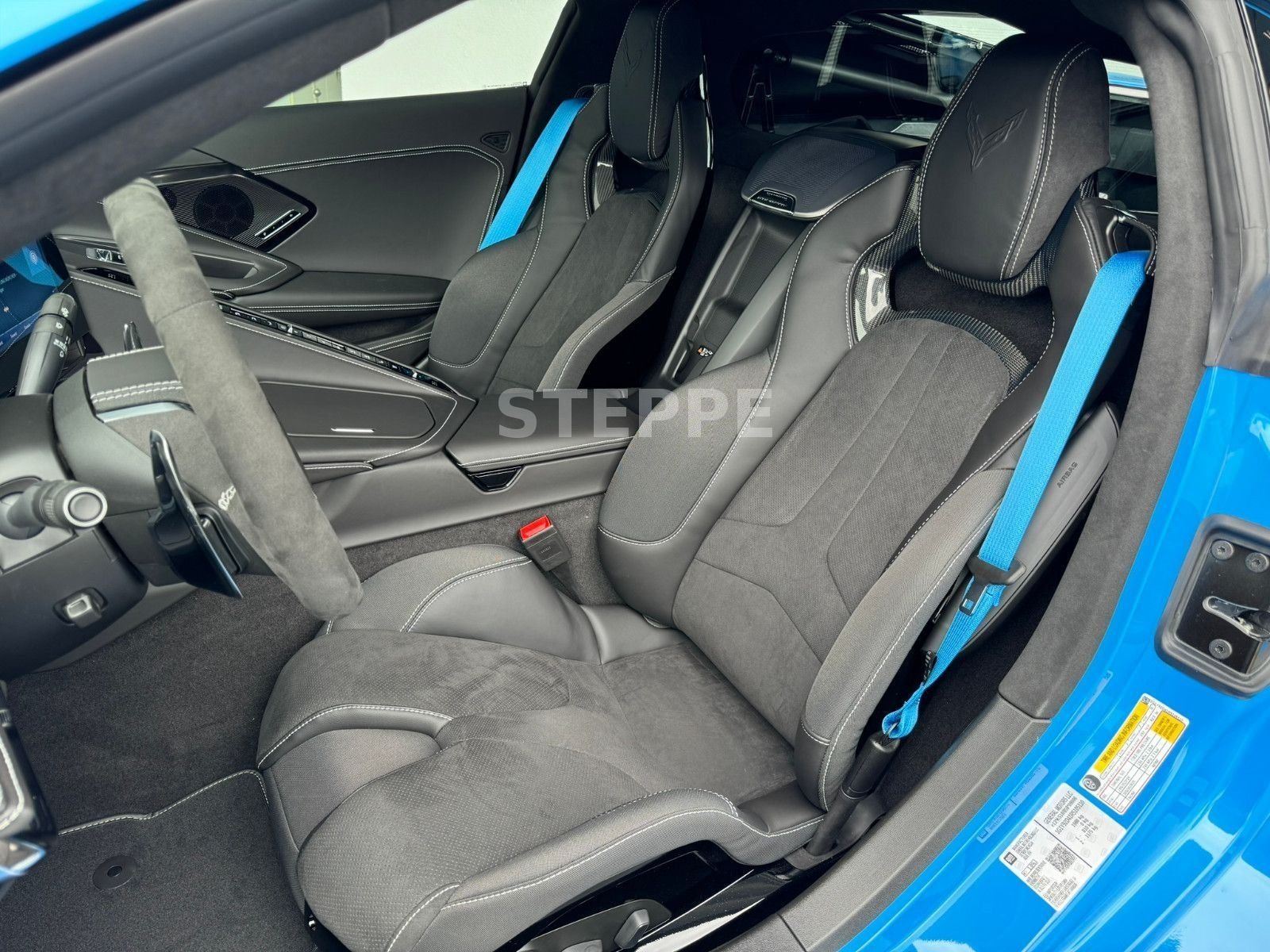 Corvette C8 Stingray Coupe 6,2 V8 3LT Europamodell STEPPE