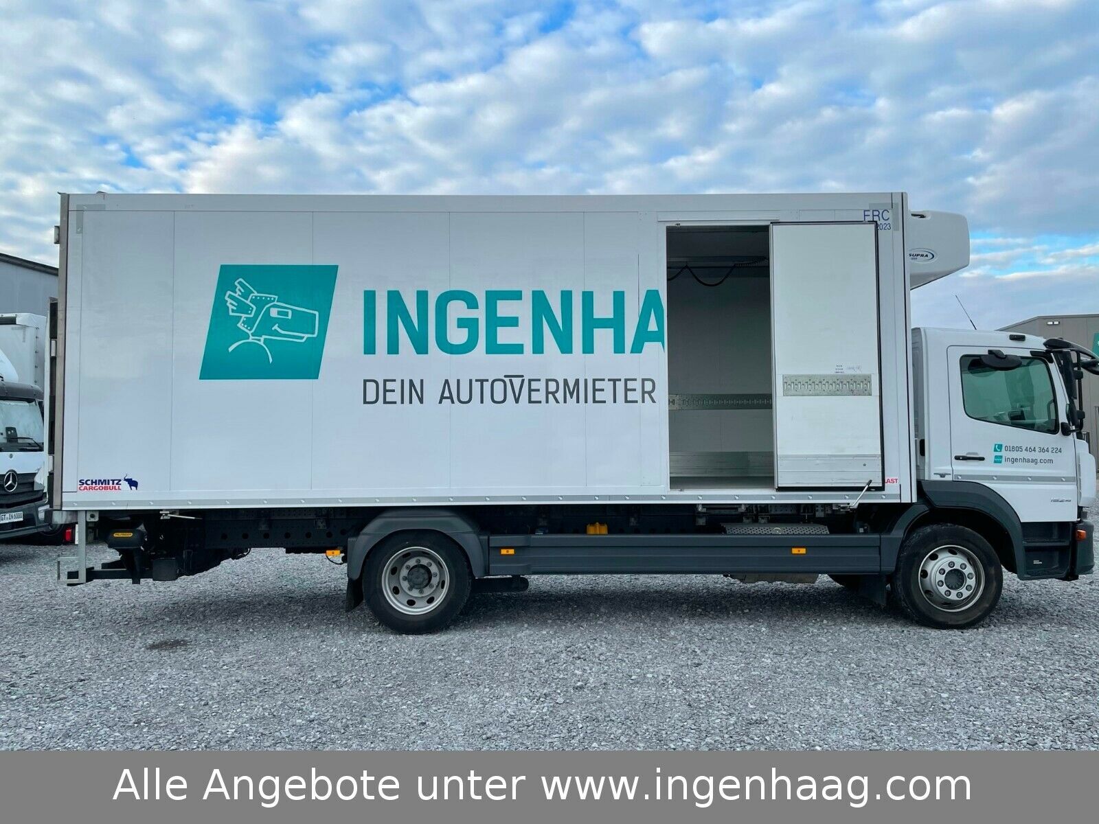 Fahrzeugabbildung Mercedes-Benz Atego 1524 L TK Carrier Schmitz Aufbau LBW/Aut.