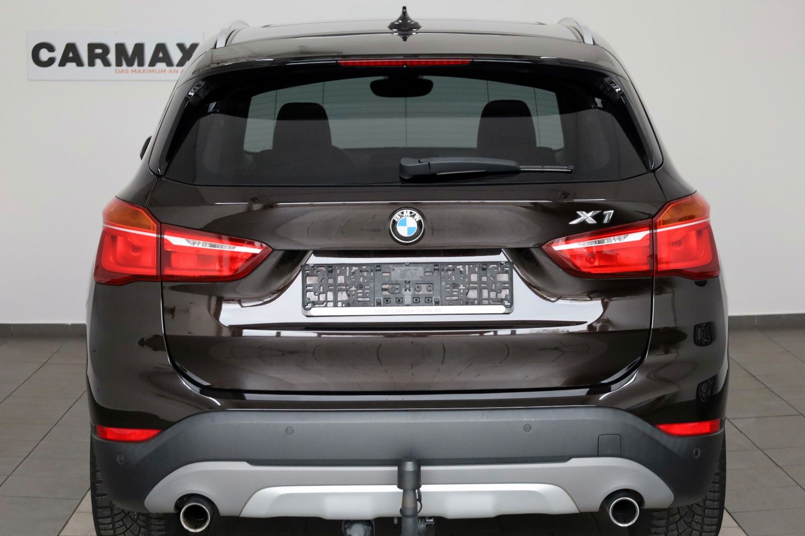 Fahrzeugabbildung BMW X1 xDrive 20 i xLine Leder,Navi,LED,Panorama,SH