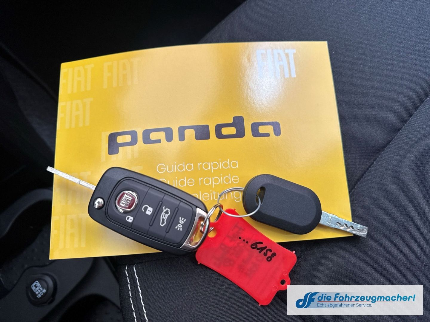 Fahrzeugabbildung Fiat Pandina Hybrid Tempomat Icon Digitales Cockpit D