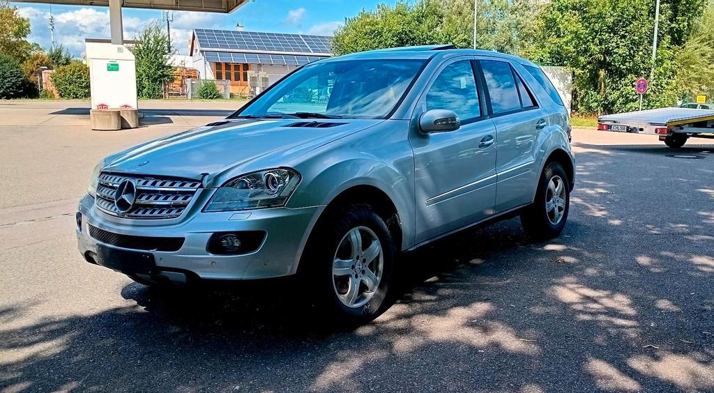 Mercedes-Benz ML 320
