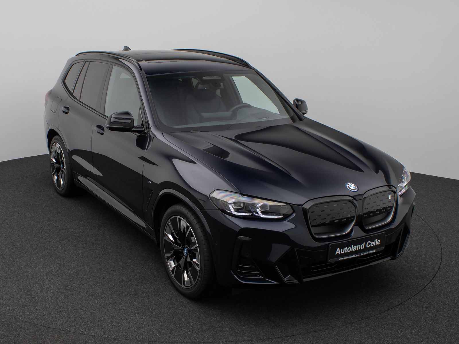 Fahrzeugabbildung BMW iX3 Impressive M Sport 360°HUD DAB H/K AHK Komfo