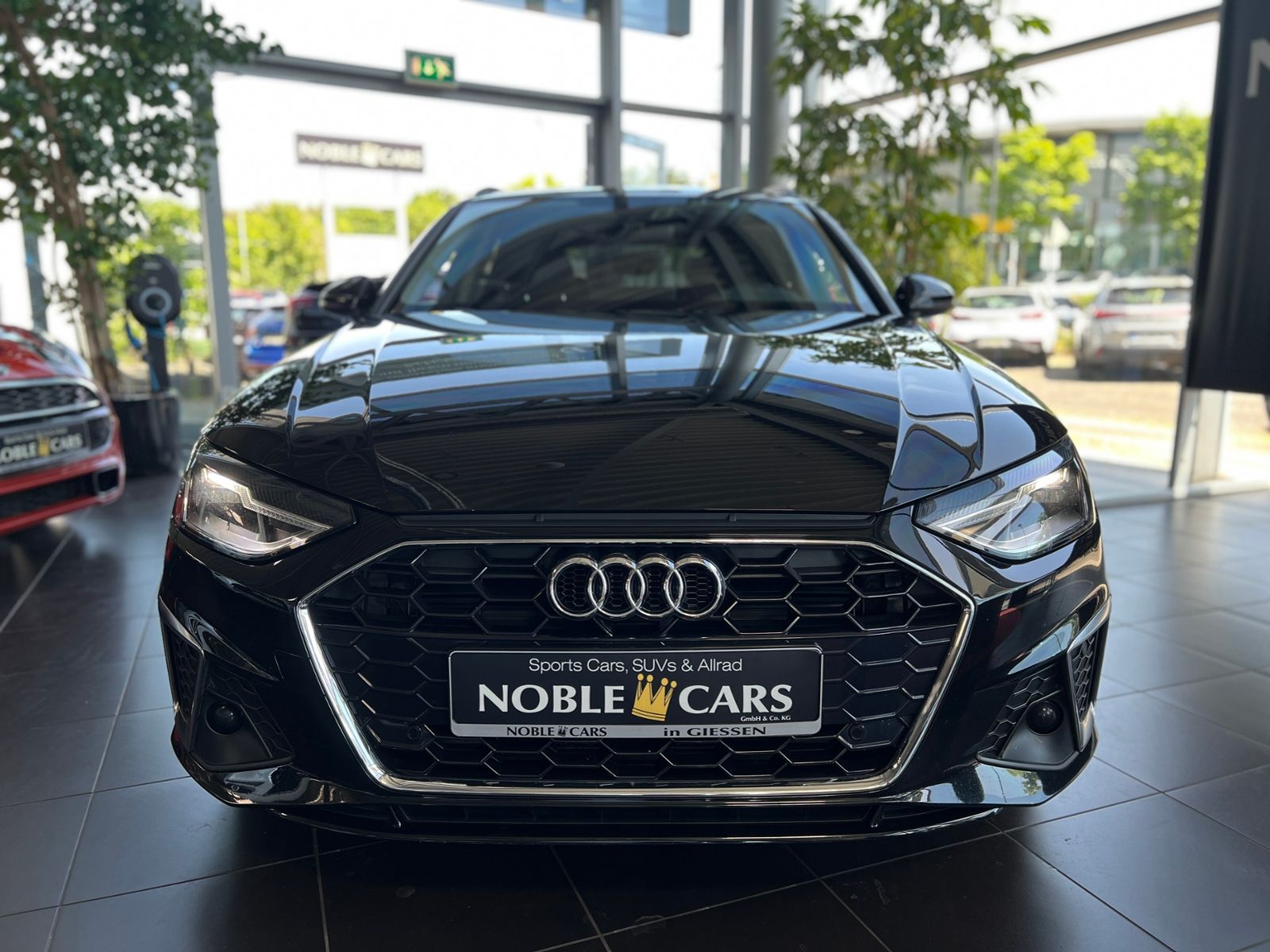 Fahrzeugabbildung Audi A4 Avant 40 TFSI S Line AHK SHZ NAVI KLIMA