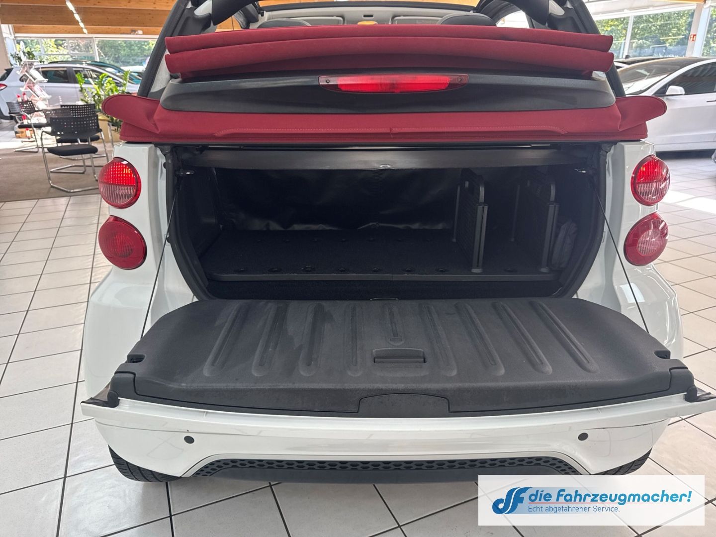 Fahrzeugabbildung Smart fortwo cabrio mhd 62tkm neue Reifen El.Verdeck S