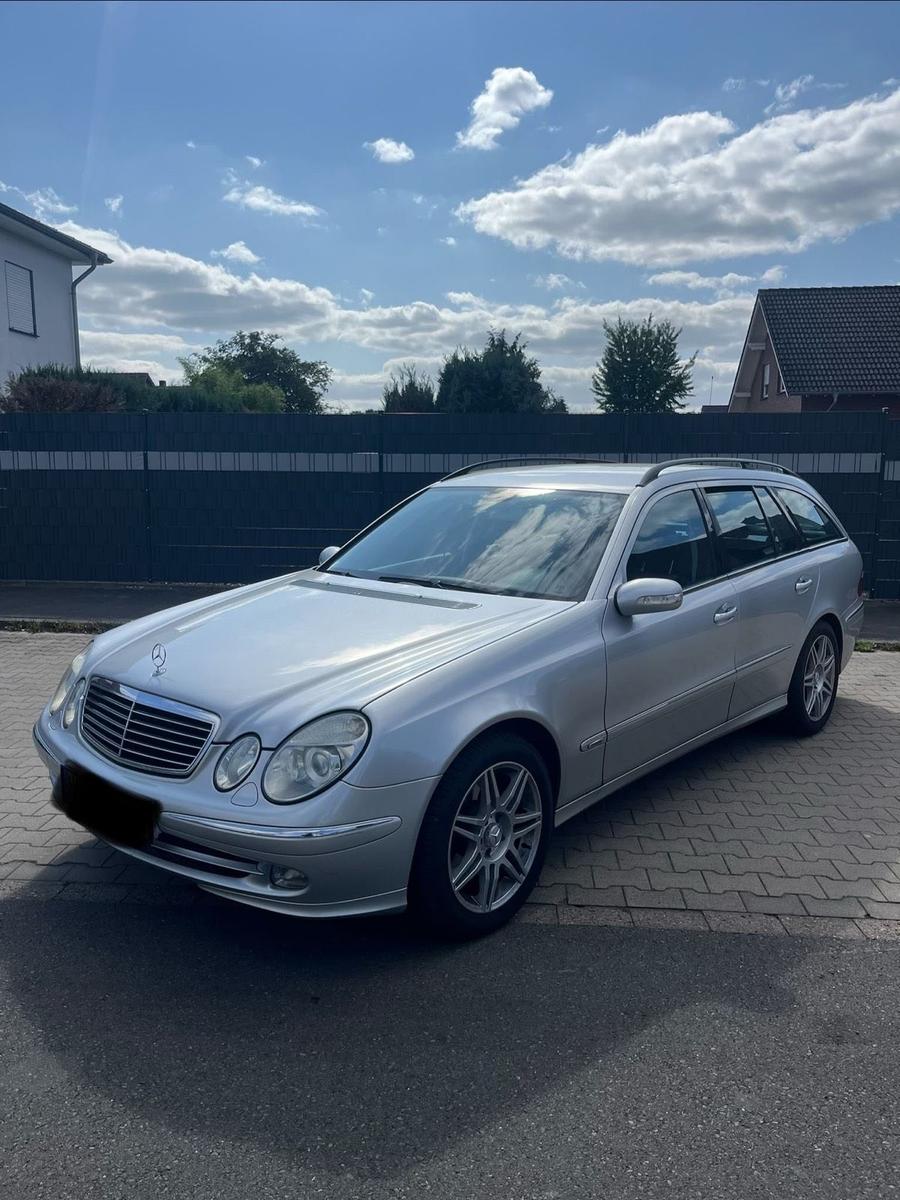 Mercedes-Benz E 270
