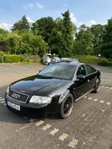 Audi S6 4.2 tiptronic quattro - - Audi S6 mit Benzin-Antrieb: Limousine, 4.2