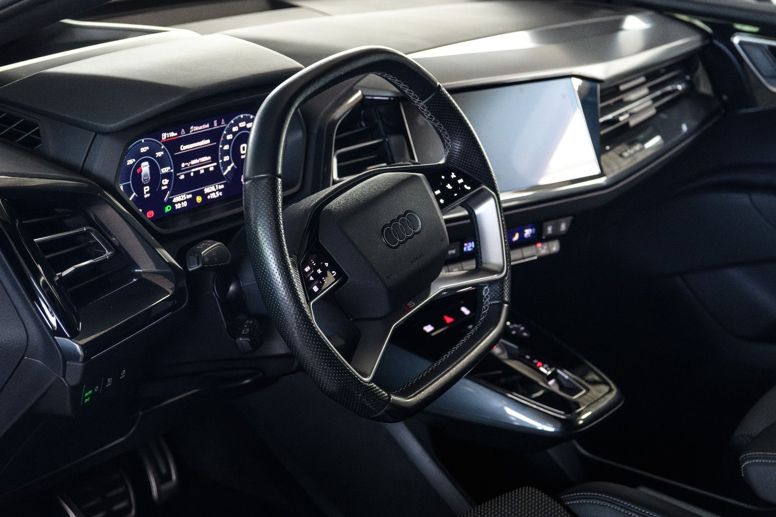 Fahrzeugabbildung Audi Q4 e-tron 45 RFK/MATRIX