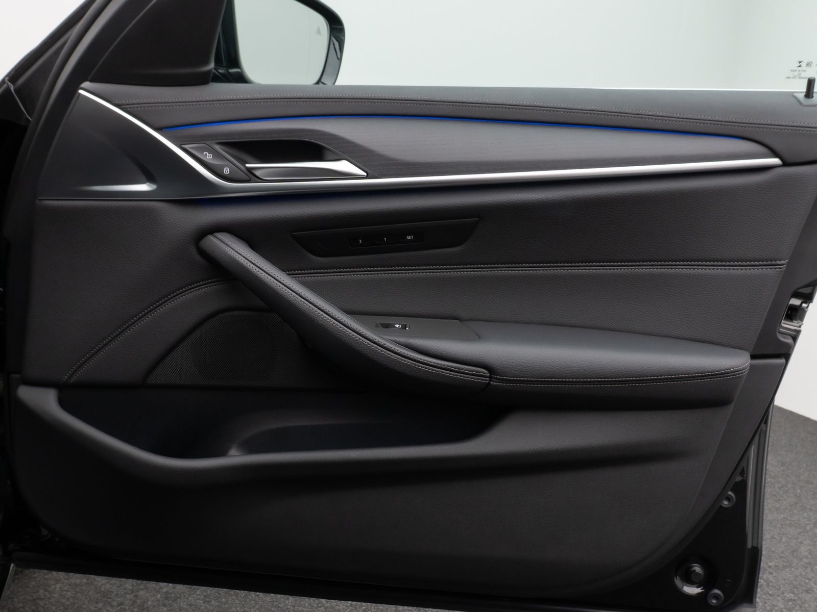 Fahrzeugabbildung BMW 520d Luxury Line Kamera DAB AHK Fernlichtassist