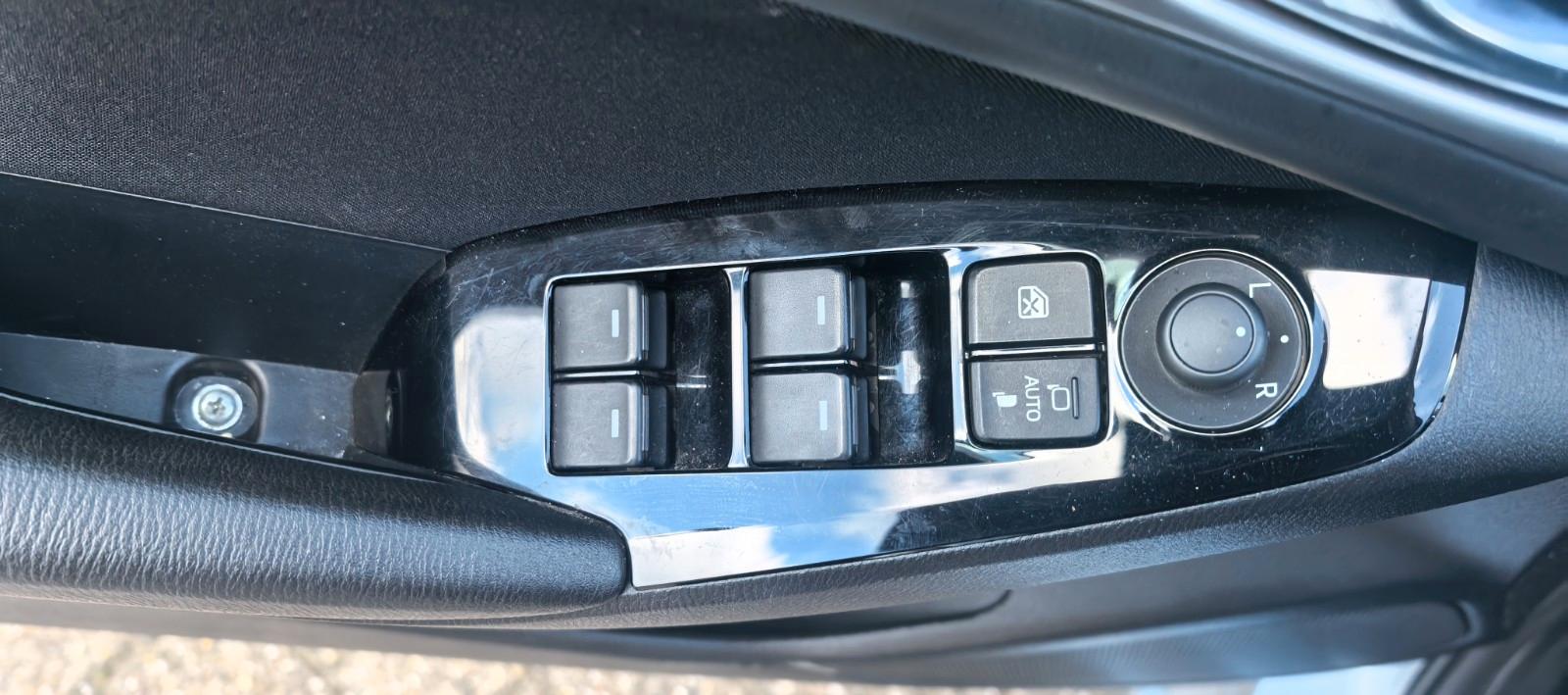 Mazda 3 Lim. Exclusive-Line Navi/LED/Head Up
