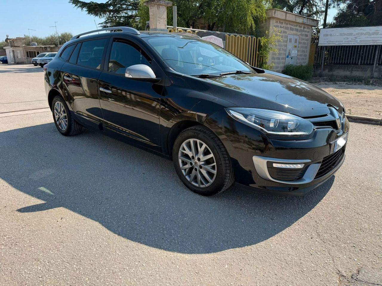 Renault Megane 2014 — interior