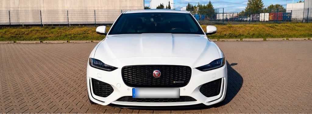 Image of Jaguar XE