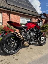 MV Agusta Brutale 800 RR - MV Agusta Brutale 800 R