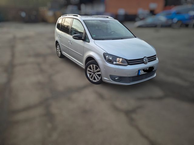 Volkswagen Touran 1.6 TDI Highline BlueMotion Technolog...