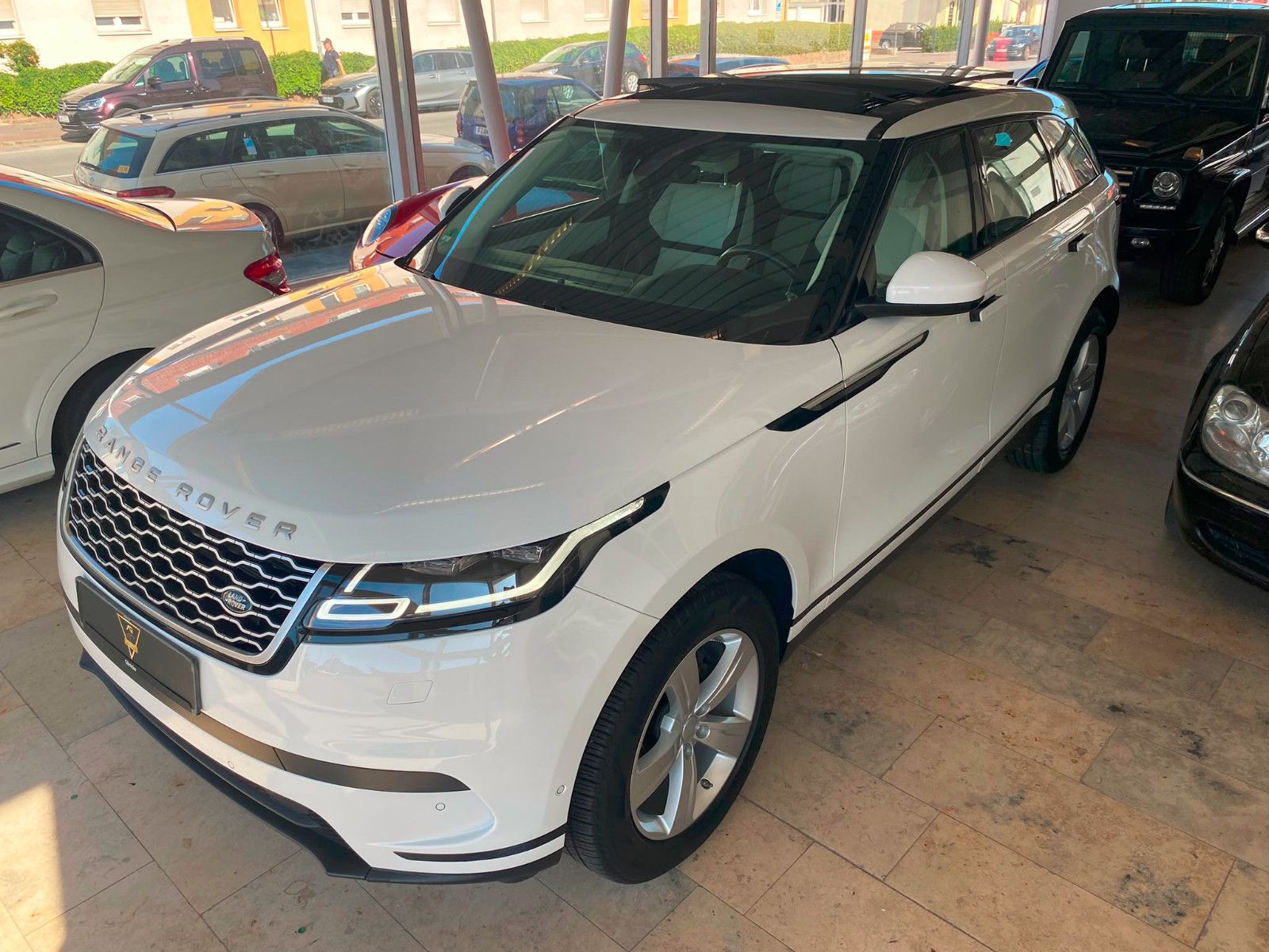 Land-Rover Land Rover Range Rover Velar S/1.Hd./Kam./Pano/LED