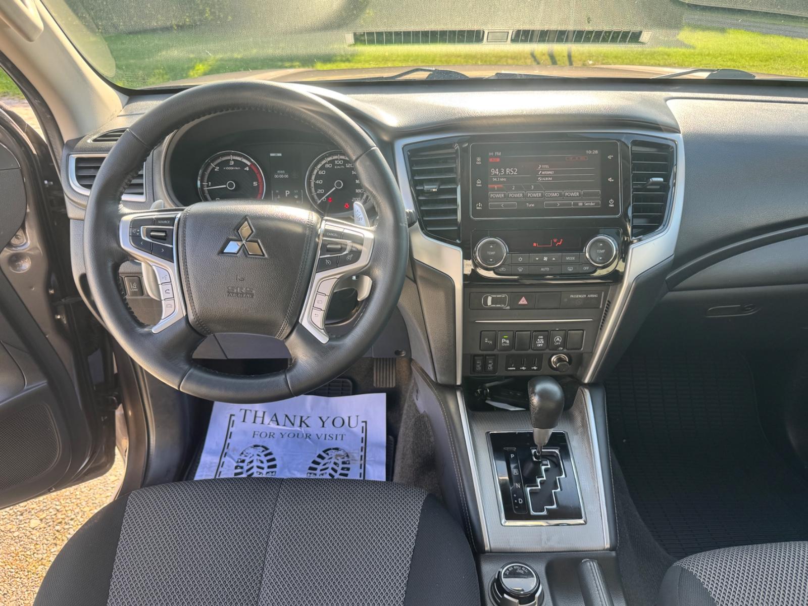 Mitsubishi L200 Intro Edition Doppelkabine 4WD Automatik