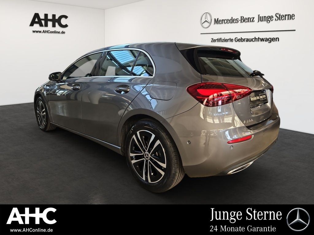 Fahrzeugabbildung Mercedes-Benz A 200 Progressive Navi LED SHZ SpurH KAM DAB