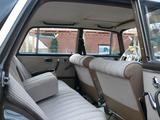 Mercedes-Benz 220 SB Heckflosse W111 - Autos aus dem Jahr 1964