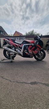 Suzuki GSX 1100 R - SUZUKI GSX 1100 R