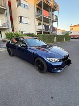 BMW 320i Sport Line Automatik Sport Line - BMW 320 Gebrauchtwagen in Nürnberg