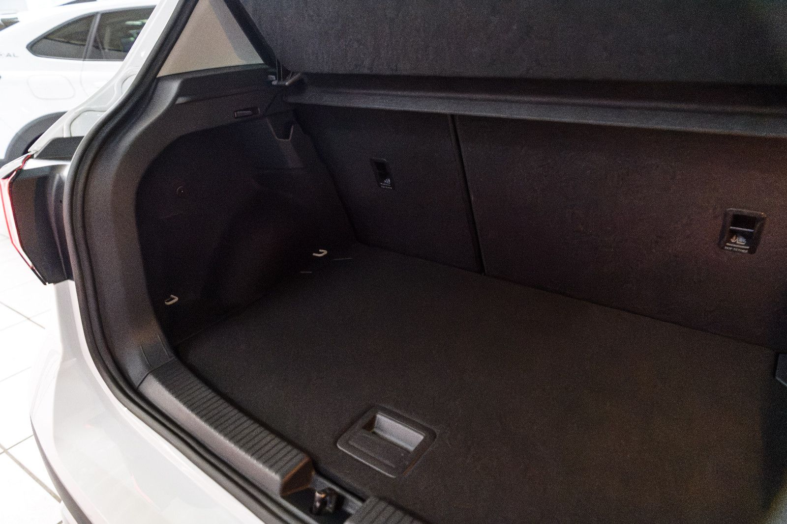 Fahrzeugabbildung Volkswagen T-Cross Goal 1.0 TSI DSG LED+AHK+KAMERA+KEYLESS