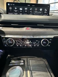Fahrzeugabbildung Genesis G80 2.2T 8AT AWD Luxury