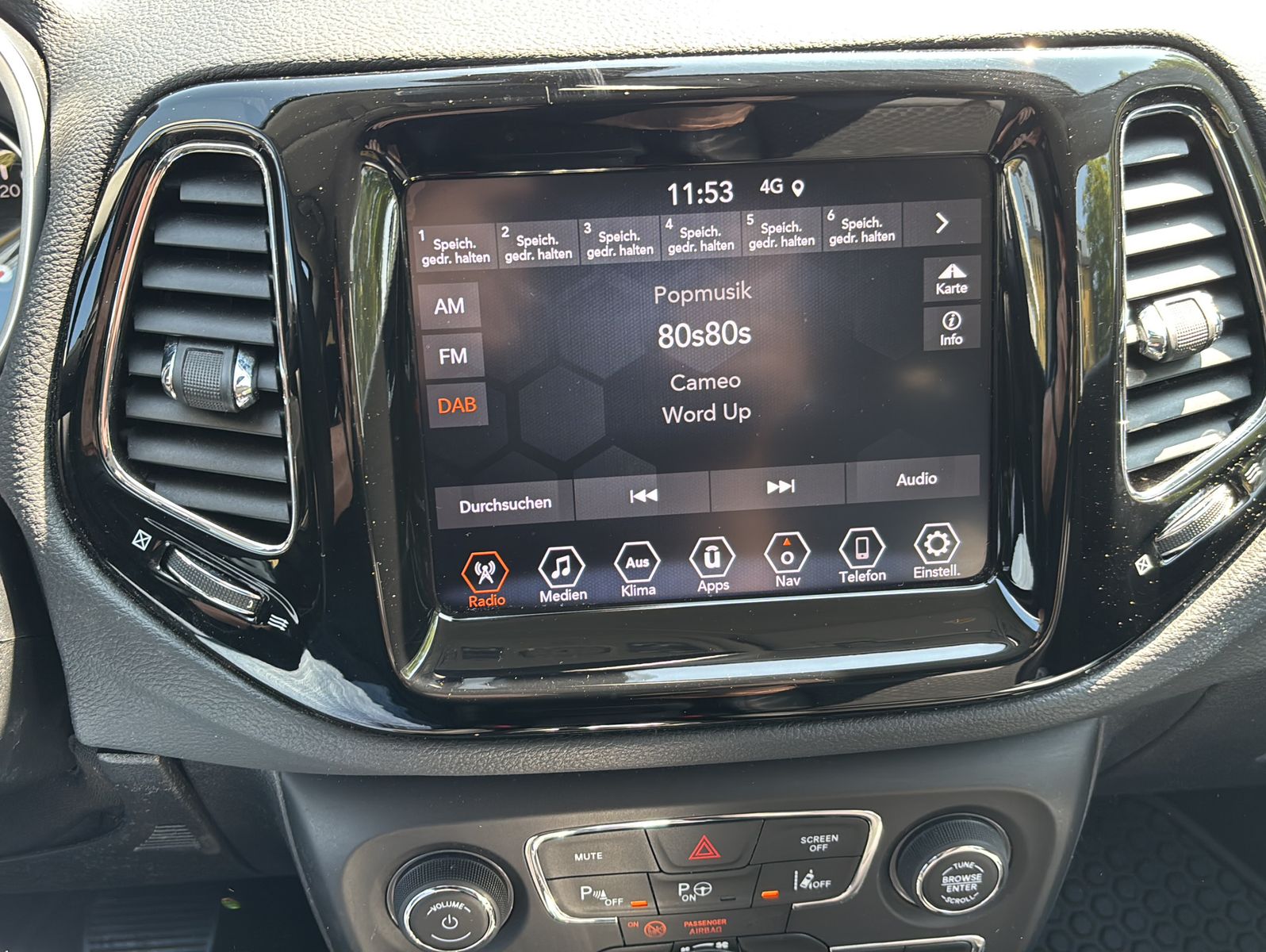 Fahrzeugabbildung Jeep Compass 1.3 T-GDI I4 LIMITED DCT 150 PS