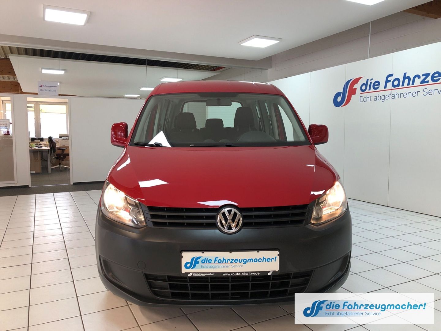 Fahrzeugabbildung Volkswagen Caddy Kombi Soccer Trendline 1.2TSI Klima 104TKM