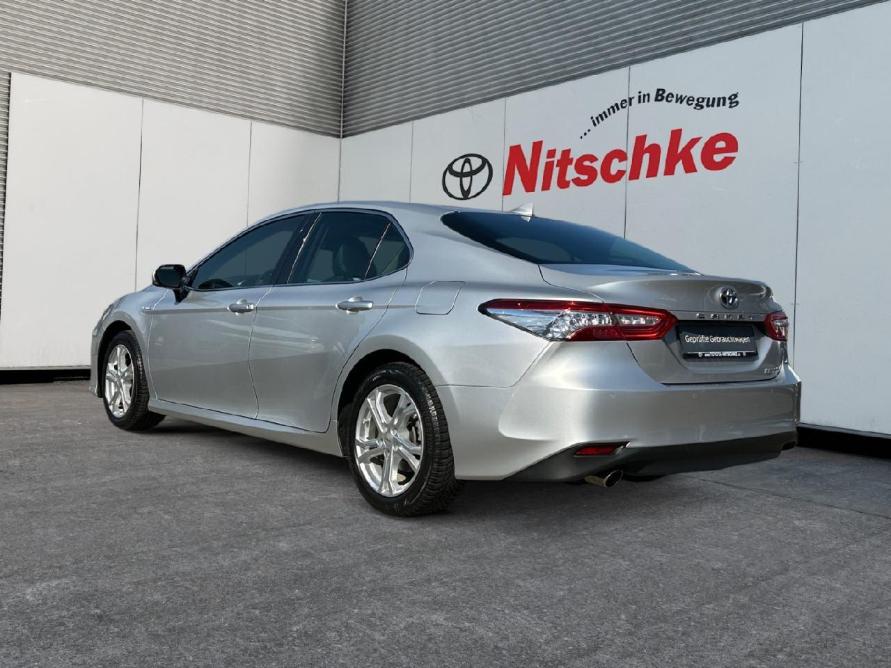 Toyota Camry 2.5 Hybrid Executive, AHK