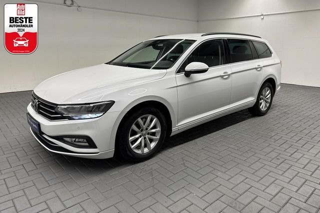 Volkswagen Passat Variant LED/Navi/PDC/AHK/Ergo/16 LM