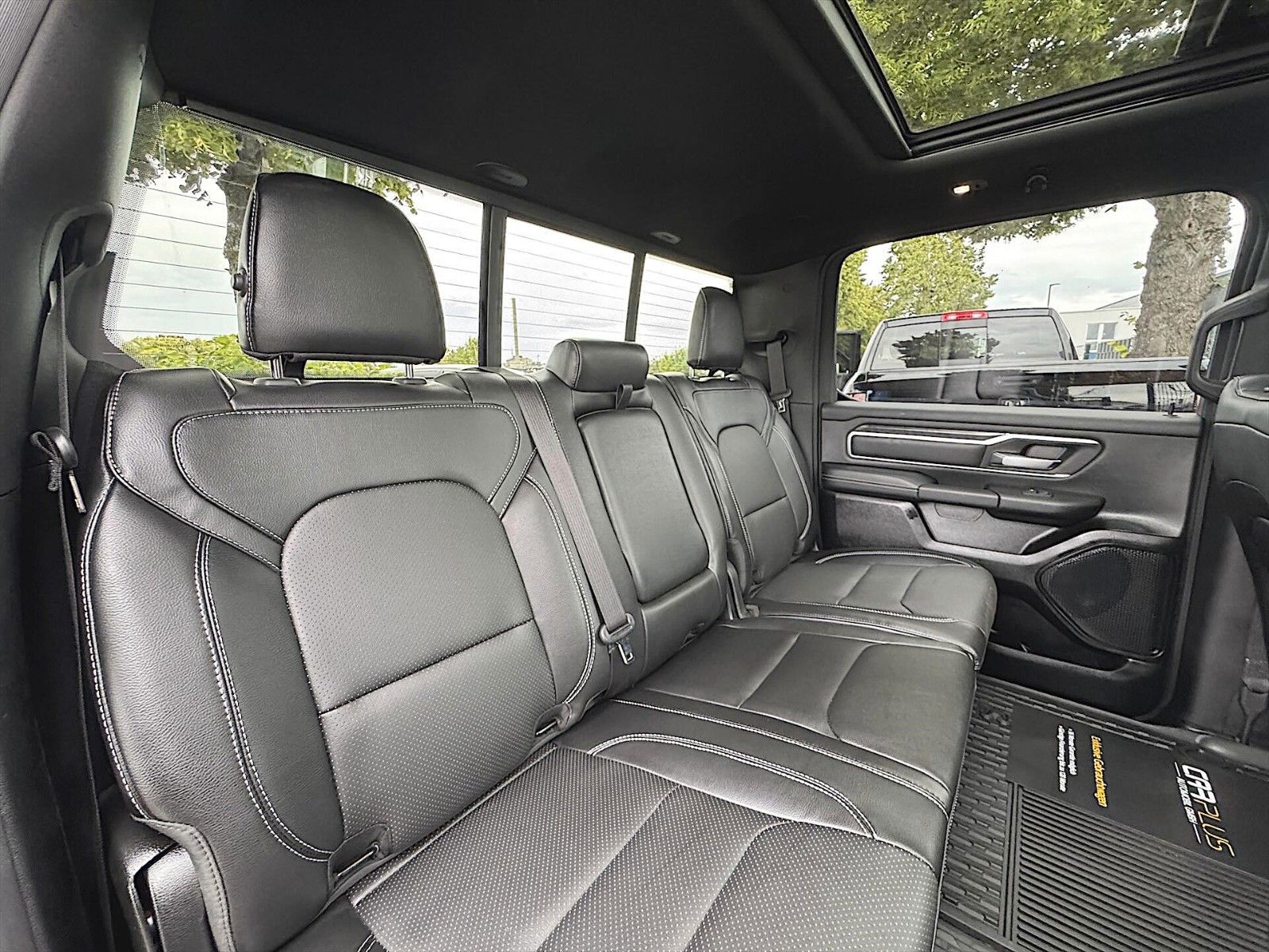 Fahrzeugabbildung Dodge RAM 5.7 V8 HEMI CrewCab 4x4 *Pano*LED* 19% MwSt.