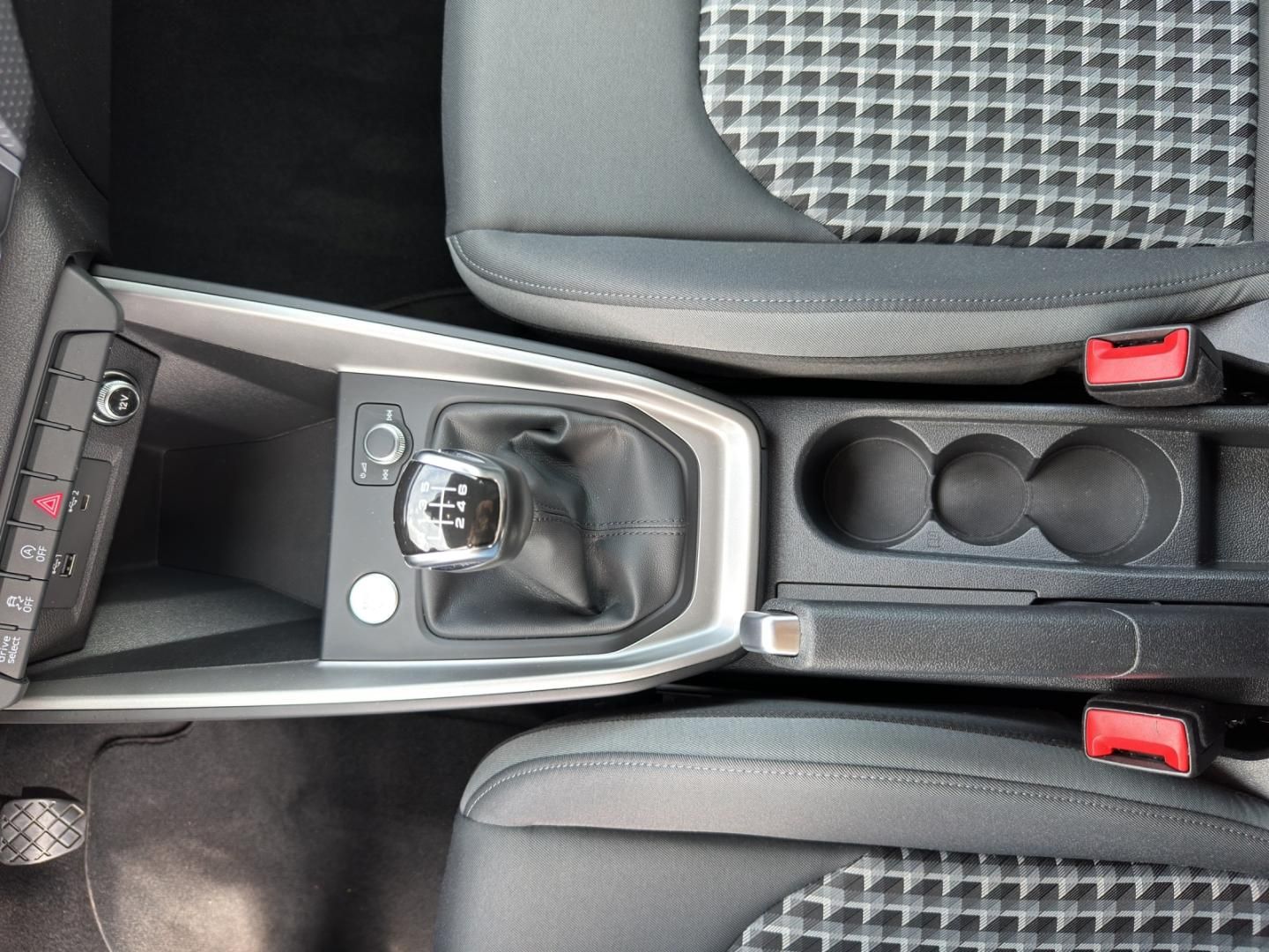Fahrzeugabbildung Audi A1 Sportback S line