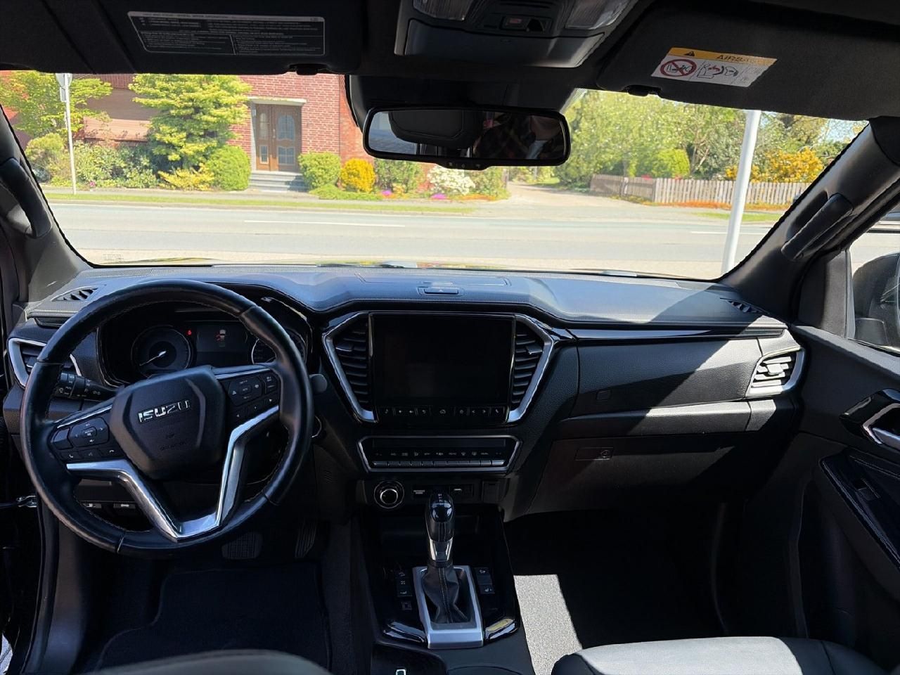 Fahrzeugabbildung Isuzu D-Max Double Cab 1,9 V-CROSS
