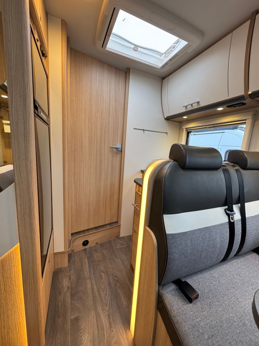 Fahrzeugabbildung Sunlight T69 L PANORAMA DACHKLIMA SAT NAVI QUEENSBETT WC+