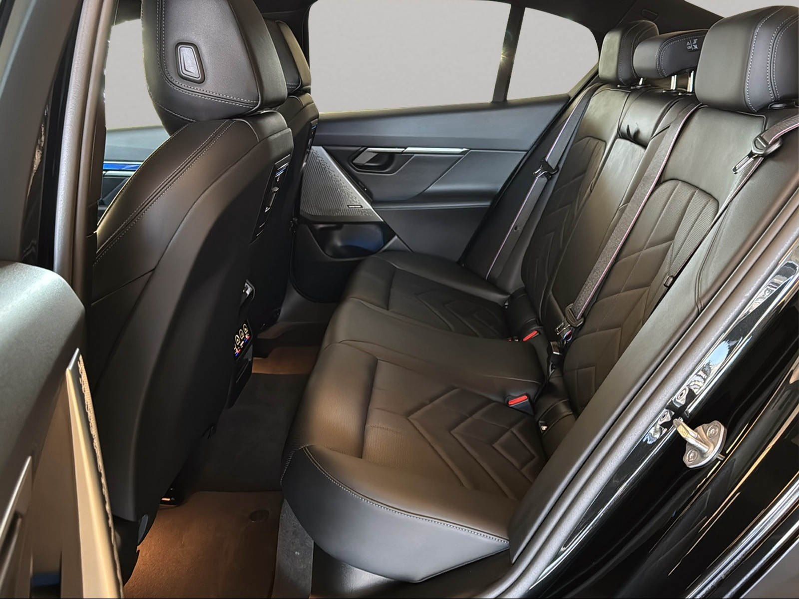 BMW i5 M60 xDrive Limousine M Sport Harman/K Kamera foto 7
