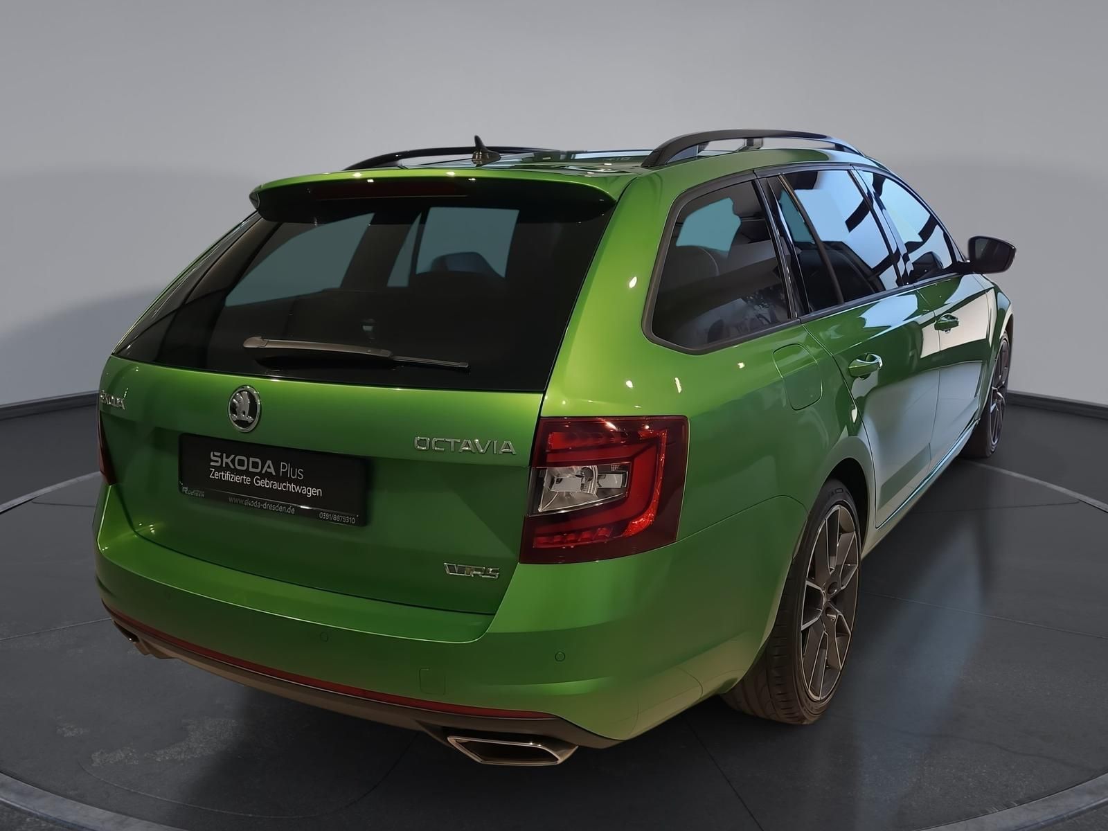 Skoda OCTAVIA COMBI RS 2.0 TSI DSG SmartLink foto 6