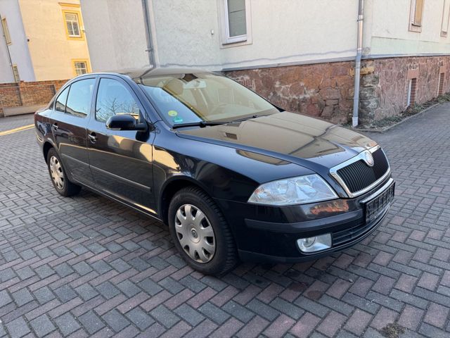 Skoda Octavia 1.8 TSI Ambiente,Tempomat,PDC,