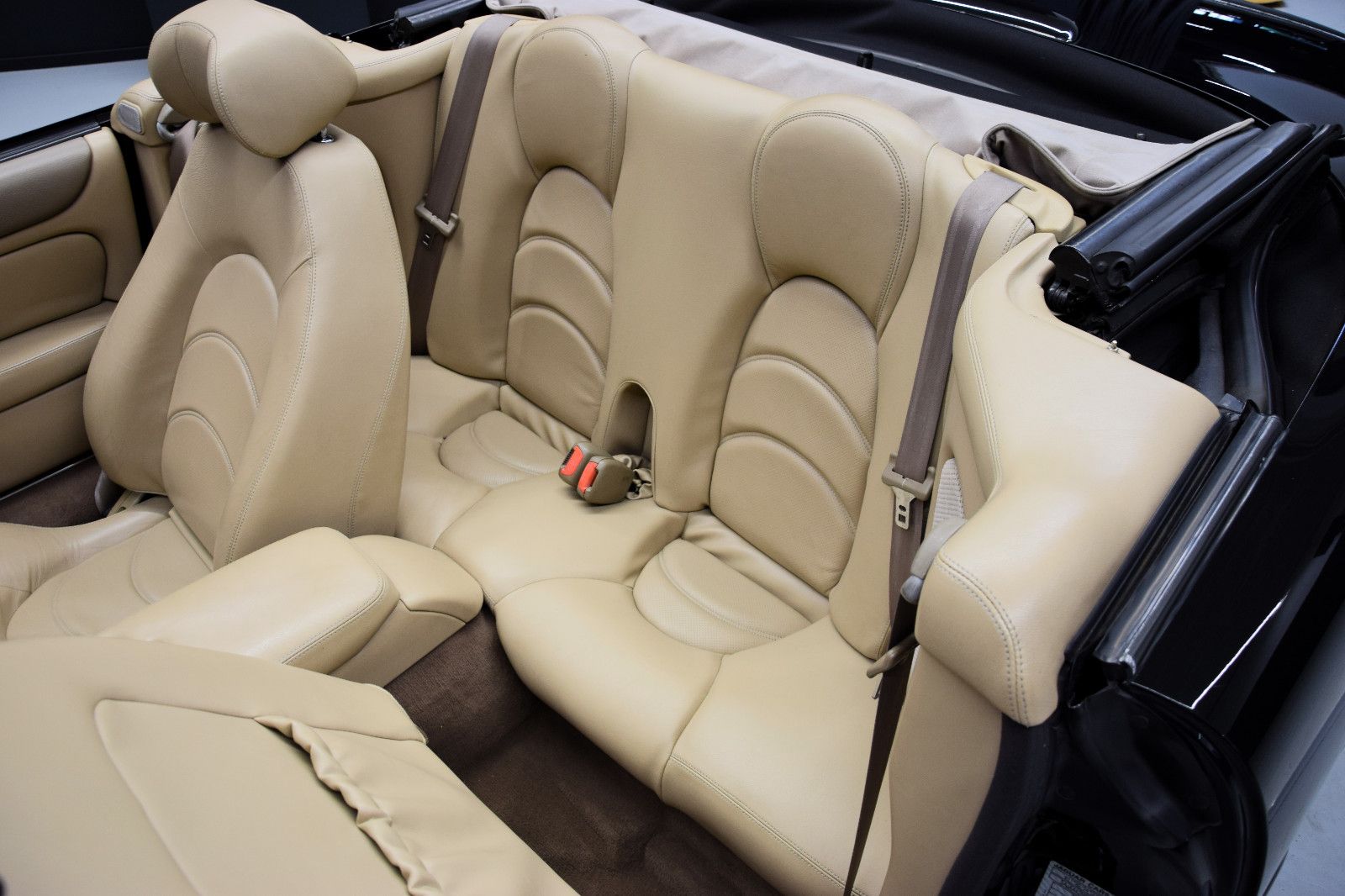 Fahrzeugabbildung Jaguar XKR Convertible Sitzh. Klimaaut. Alpine Tempomat