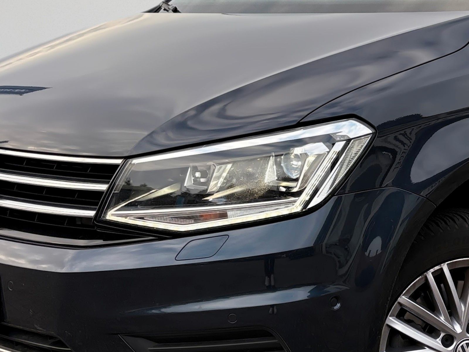 Fahrzeugabbildung Volkswagen Caddy PKW Maxi Highline BMT