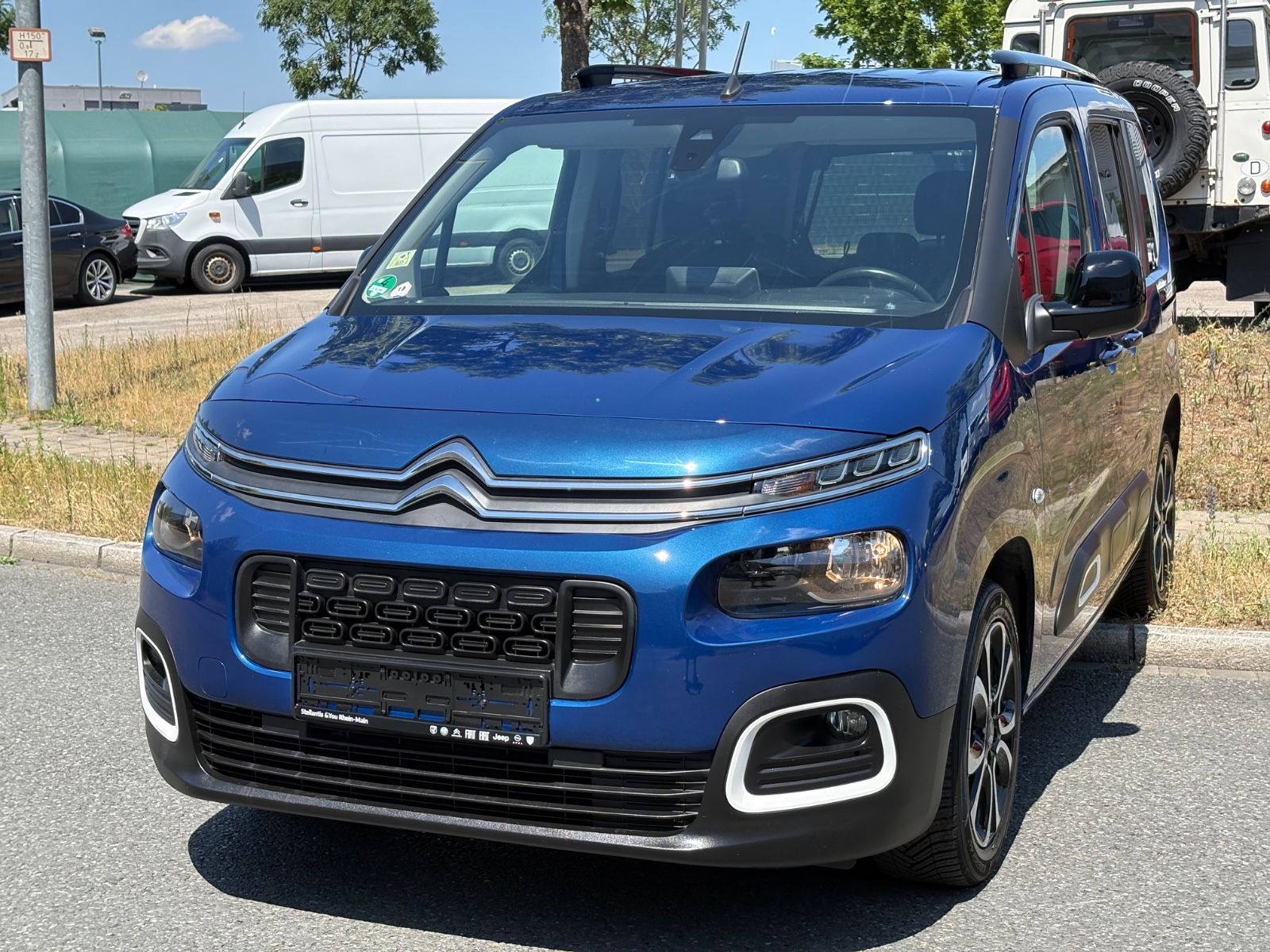 Citroën Berlingo Shine M*NAVI*LED*Kamara*SHZ*