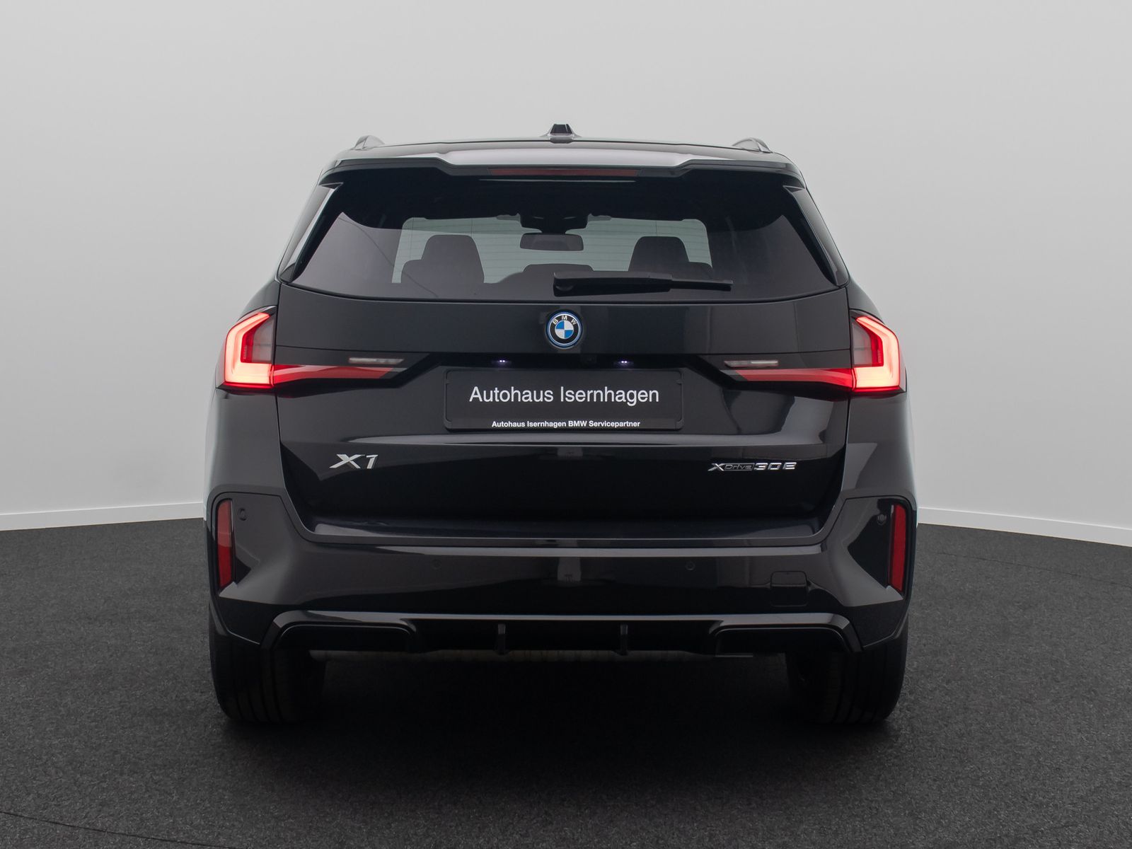 Fahrzeugabbildung BMW X1 xD30e M Sport 360&deg;HUD DAB H/K ACC Komfort LED