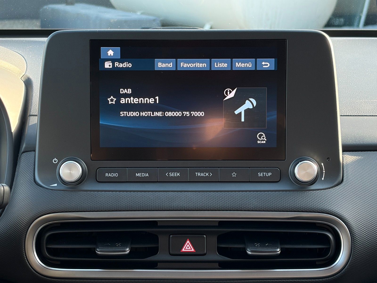 Fahrzeugabbildung Hyundai KONA E Select 39kW ACC LKA LFA CarPlay SHZ LHZ