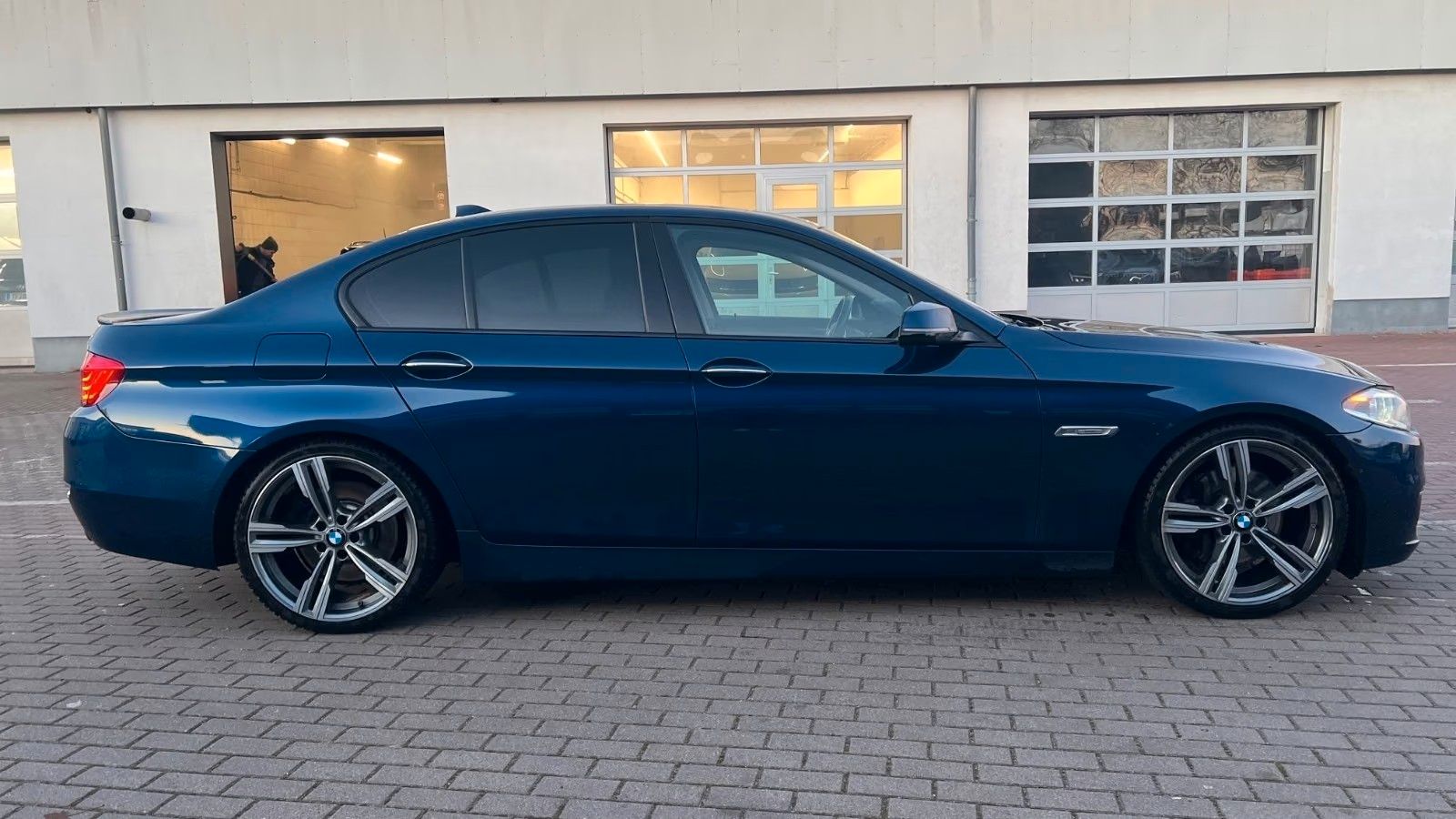 Fahrzeugabbildung BMW 535d Limousine *BI-XENON*KLIMA*