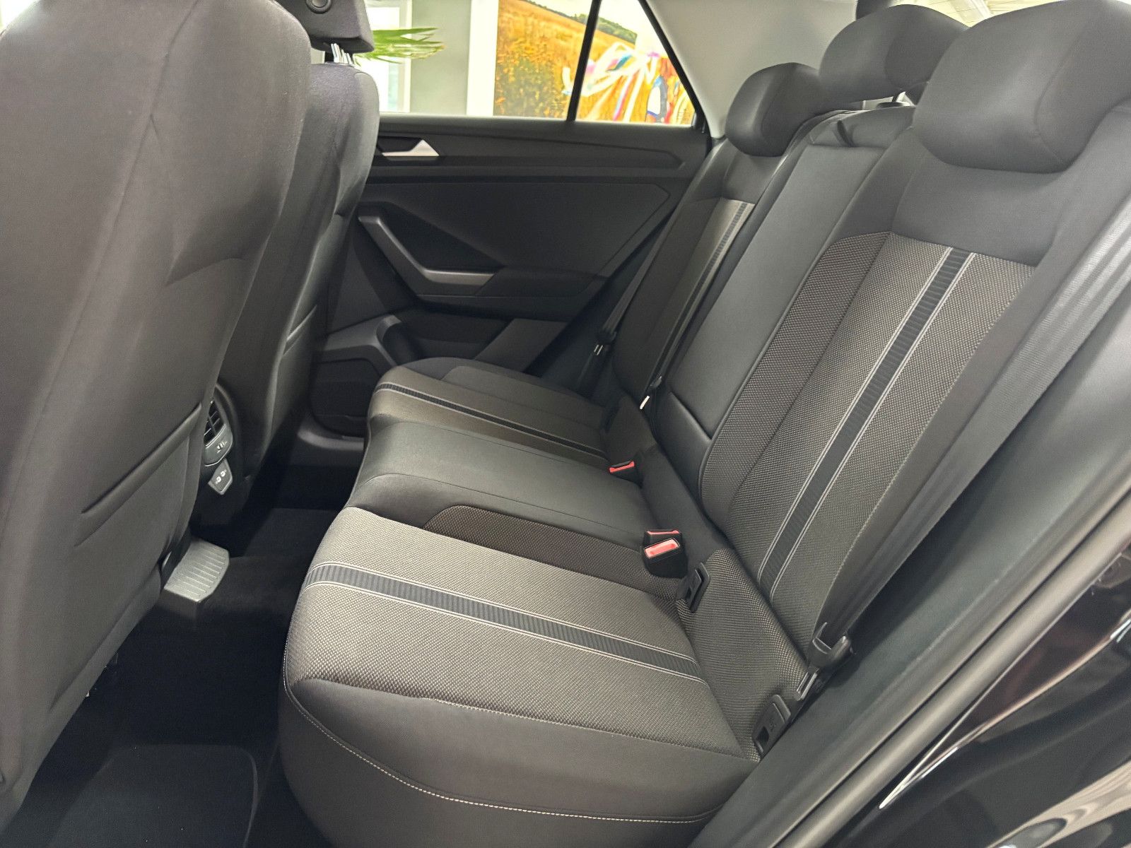 Fahrzeugabbildung Volkswagen T-Roc Style 1.5 TSI DSG + el. Klappe + Kamera +