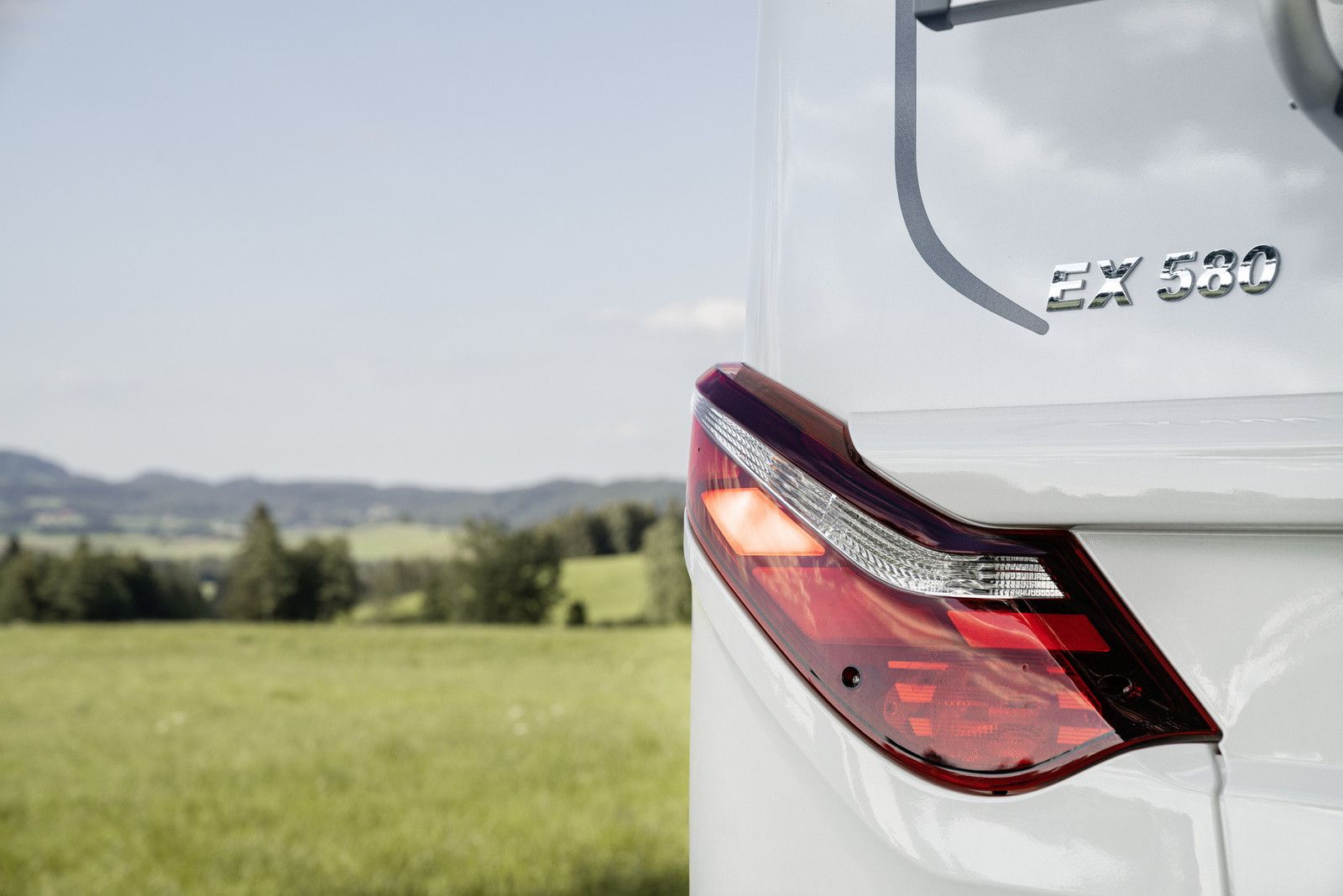 Fahrzeugabbildung HYMER / ERIBA / HYMERCAR Exsis I 580 -Pure - 16.216€ Sparen!