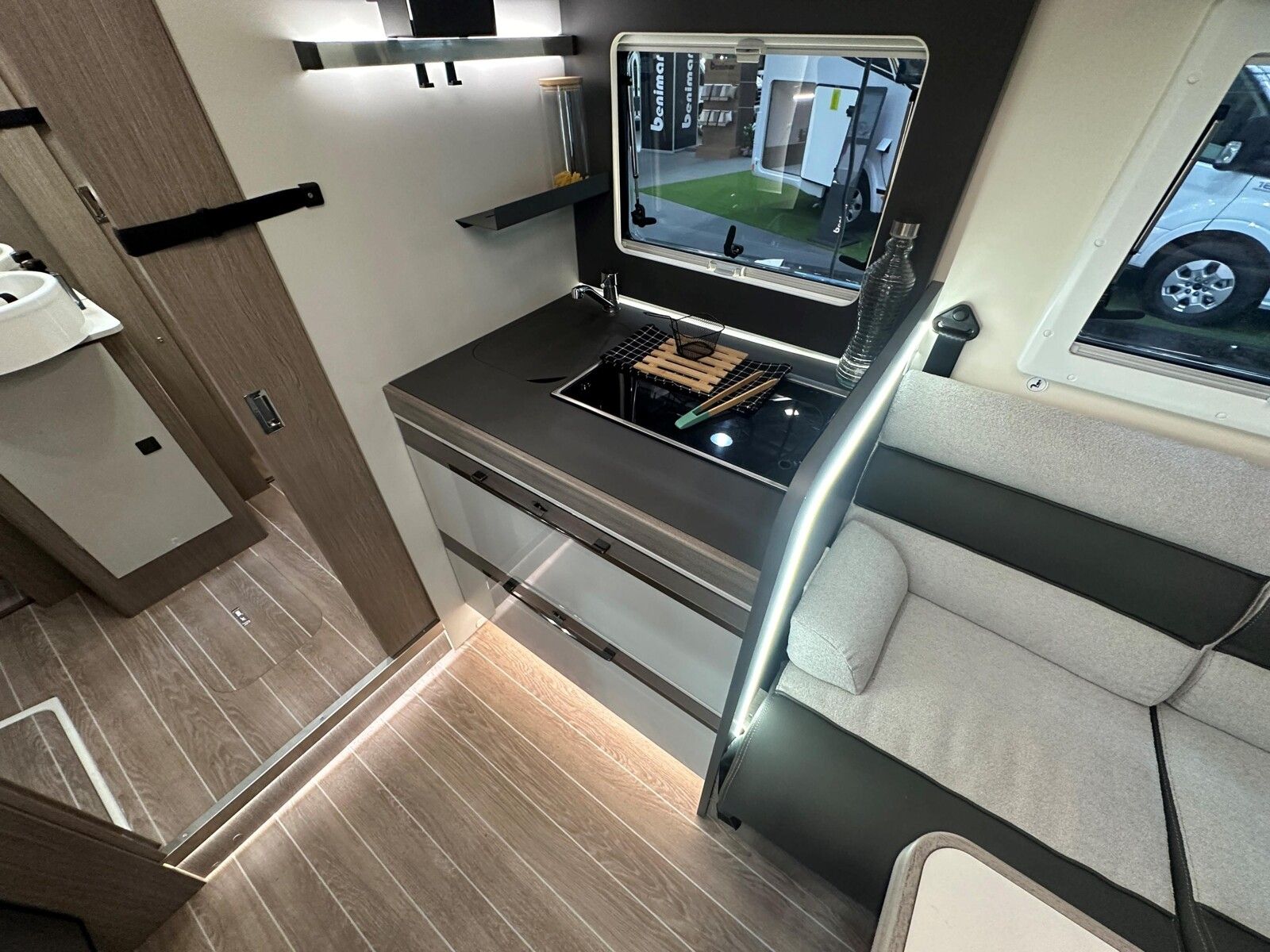 Fahrzeugabbildung Roller Team Zefiro 266 TL Fiat