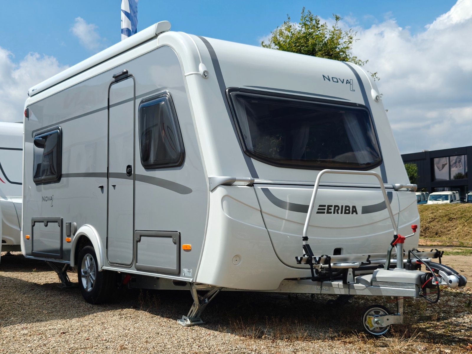 Fahrzeugabbildung HYMER / ERIBA / HYMERCAR Nova Light 465 - Elegance, Moving, Markise -