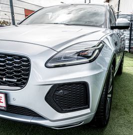 Fahrzeugabbildung Jaguar E-PACE R-DYN. SE AWD BLACK-PACK PANO|HUD|KAMERA