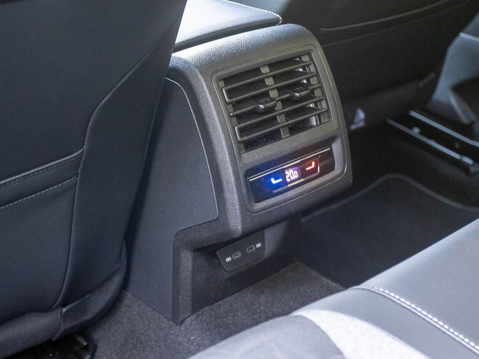 Volkswagen Golf VIII Goal 1.5 eTSI DSG Navi Matrix ACC AHK, миниатюра 19