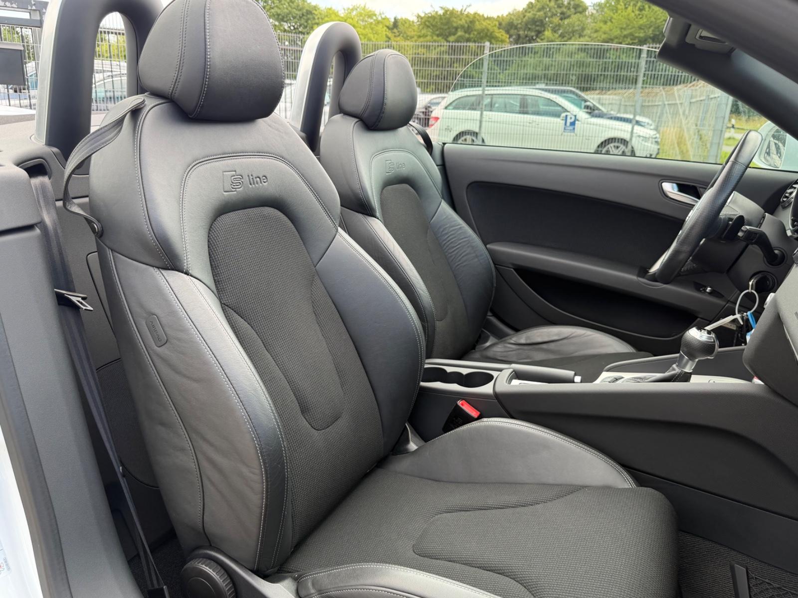 Audi TT Roadster 2.0 TFSI quattro *3 x S-Line*BOSE*